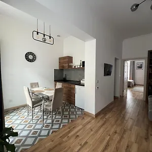 Fiesta On Franka 2br-6p Апартаменты Львов